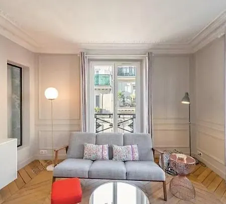 Charming, Bright 2-bedroom Flat Near Lafayette Appartamento Parigi